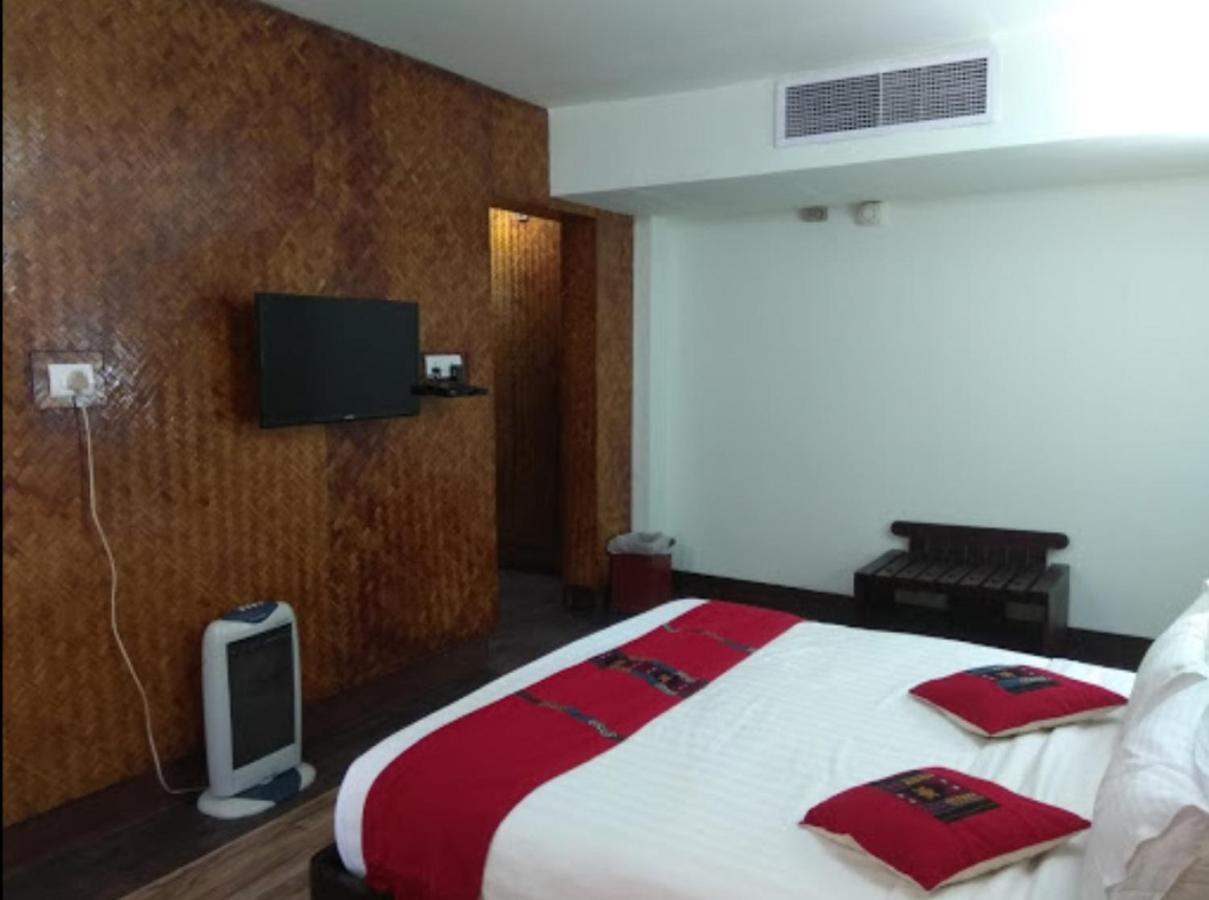 Hotel Japfu Kohima Kültér fotó