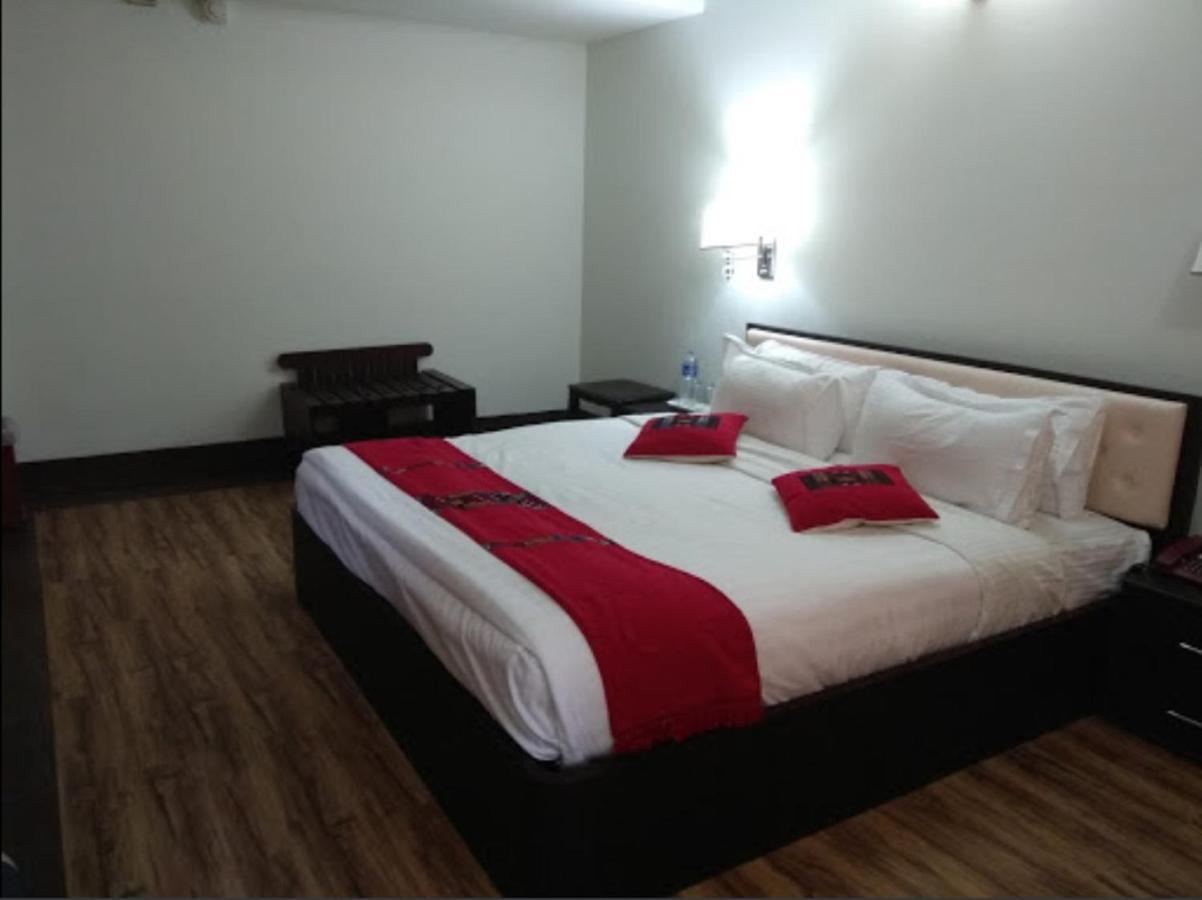 Hotel Japfu Kohima Kültér fotó